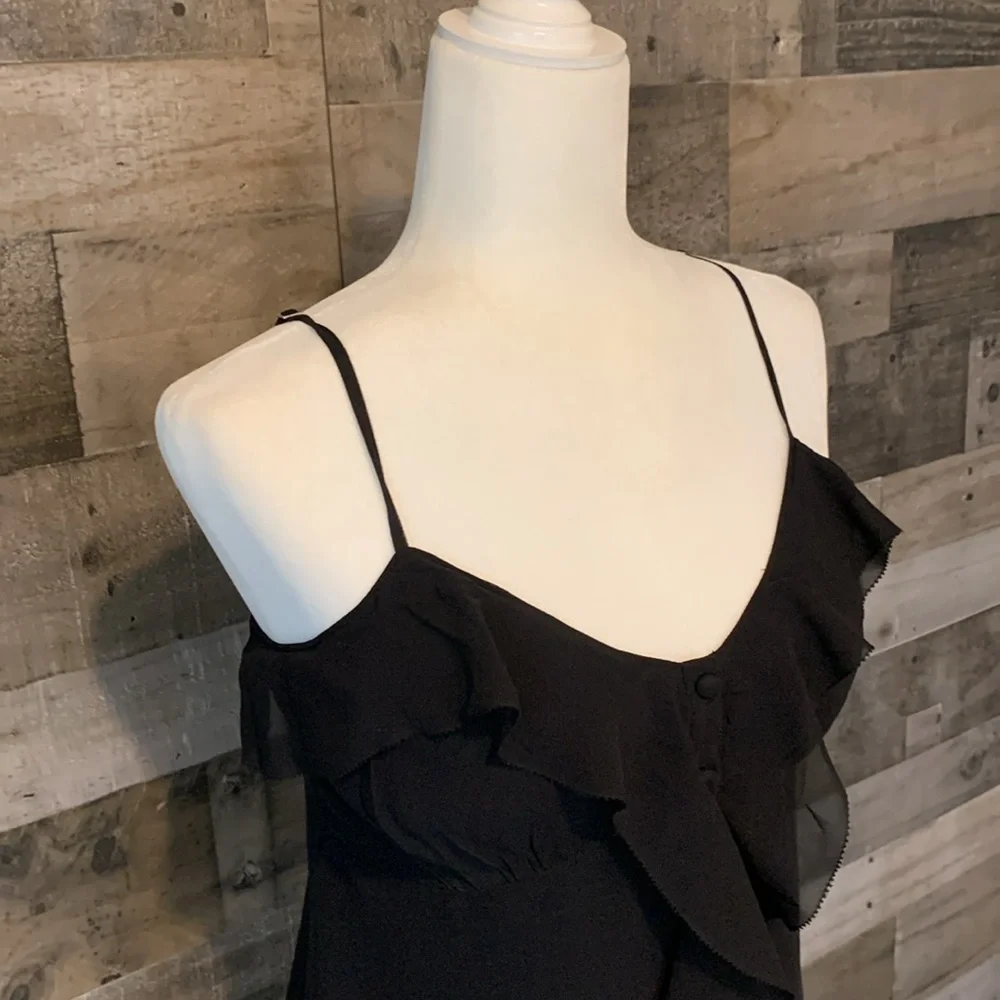 Banana Republic Silk Camisole with front ruffles Size 6 - Picture 5 of 16